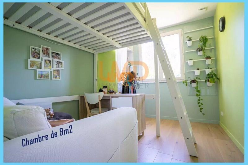 Maison - 85 m² - 4 pièces