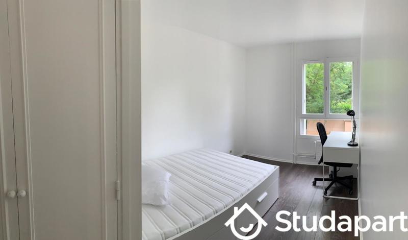 Chambre - 10 m² - 1 pièce