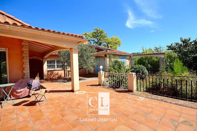 Villa - 295 m² - 5 pièces