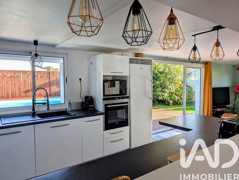 Maison - 182 m² - 6 pièces