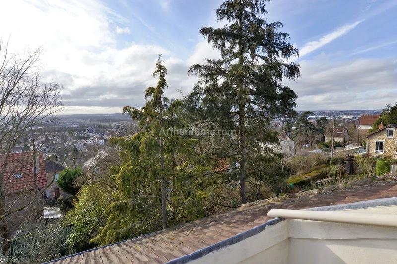 Maison - 165 m² - 8 pièces