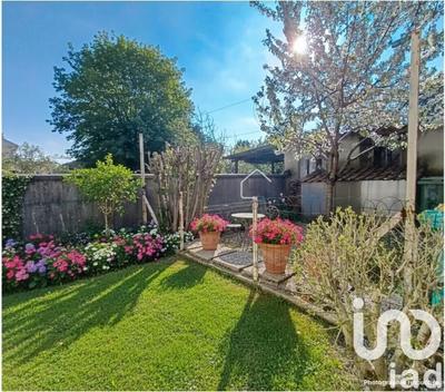 Maison - 165 m² - 9 pièces