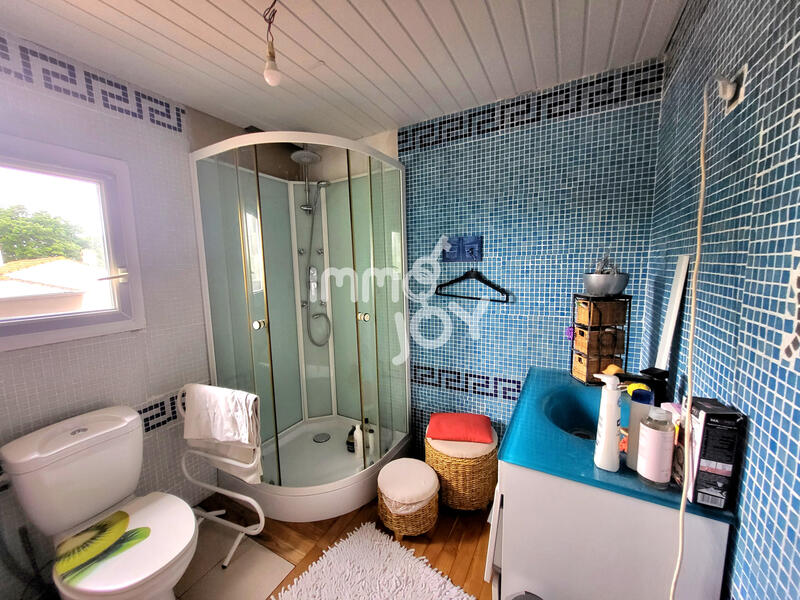 Maison - 175 m² - 7 pièces