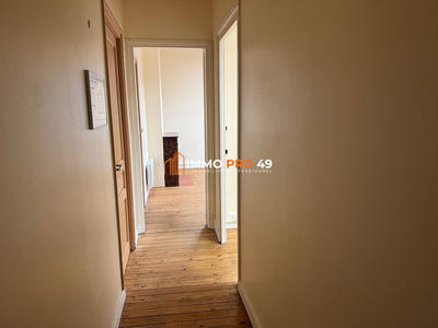 Bureau - 70 m² - 4 pièces