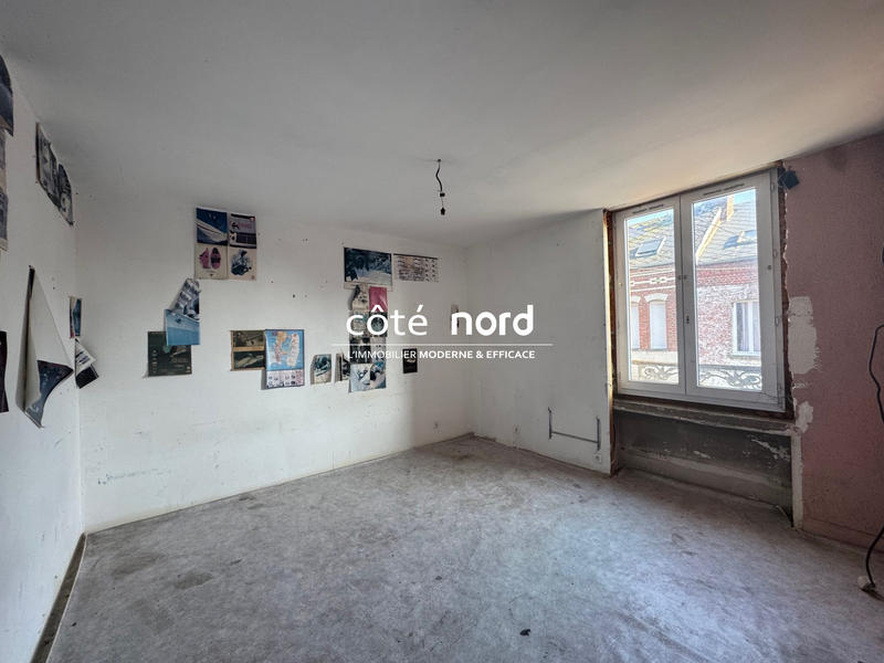 Maison - 310 m² - 12 pièces