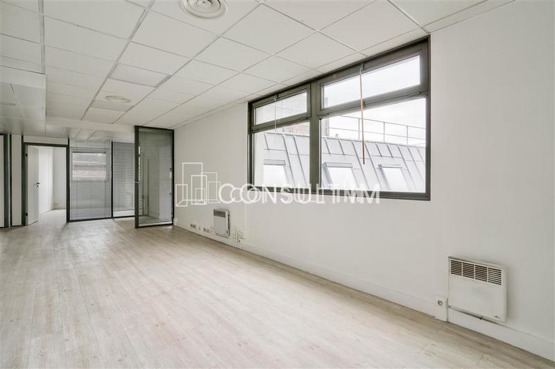 Bureau - 299 m²