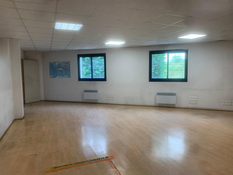 Local commercial - 1 000 m²