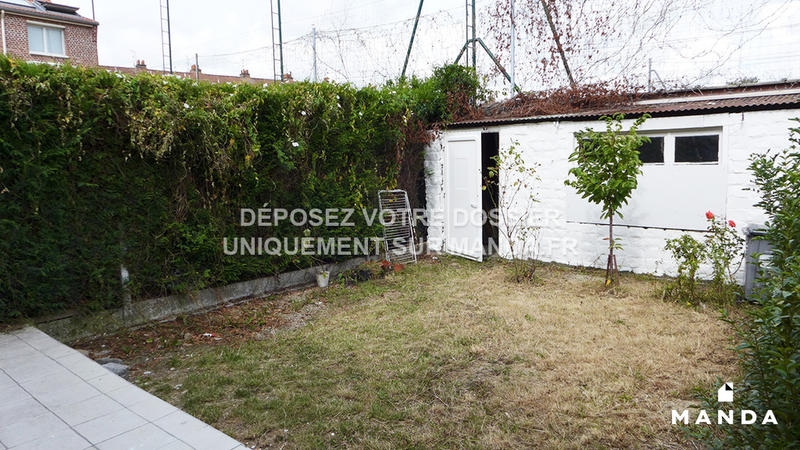 Chambre - 9 m² - 6 pièces