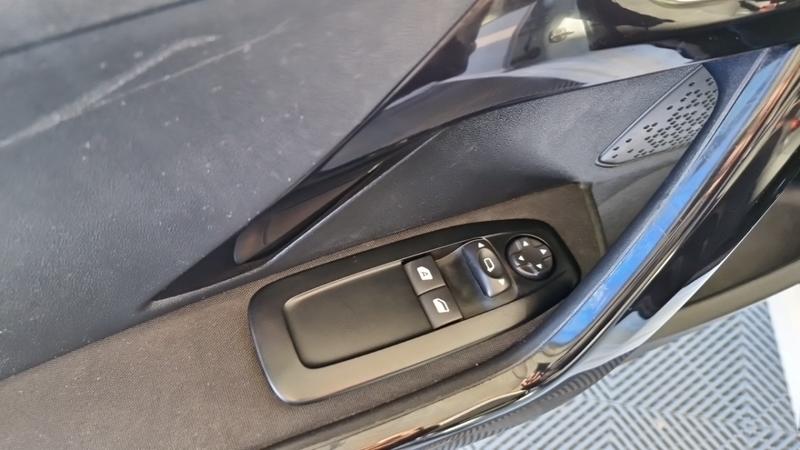 Peugeot 208 affaire 1.6 Bluehdi 75 Bvm5 Premium Pack