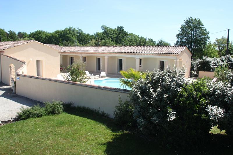 Maison traditionnelle - 178 m² - 7 pièces