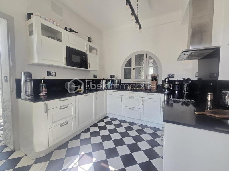 Maison d'architecte - 220 m² - 6 pièces