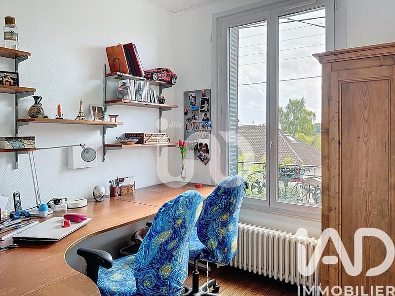 Maison - 140 m² - 8 pièces