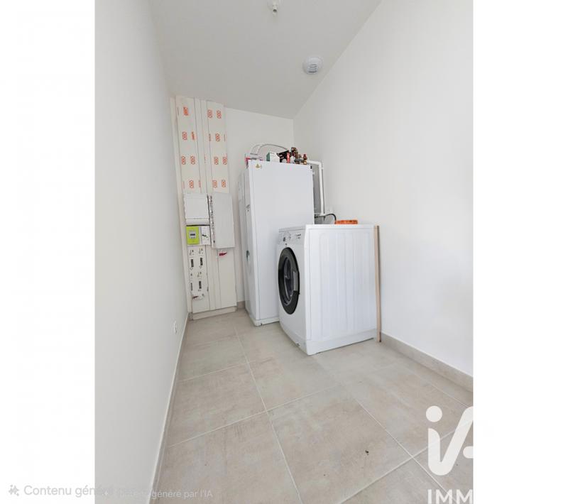 Maison - 93 m² - 4 pièces