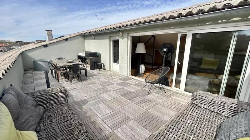 Duplex - 211 m² - 6 pièces