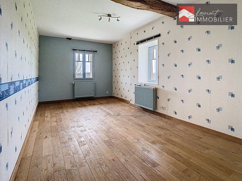 Maison - 280 m² - 6 pièces