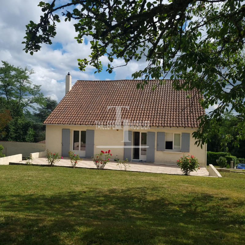 Maison - 210 m² - 6 pièces