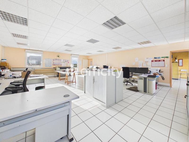 Bureau - 200 m²