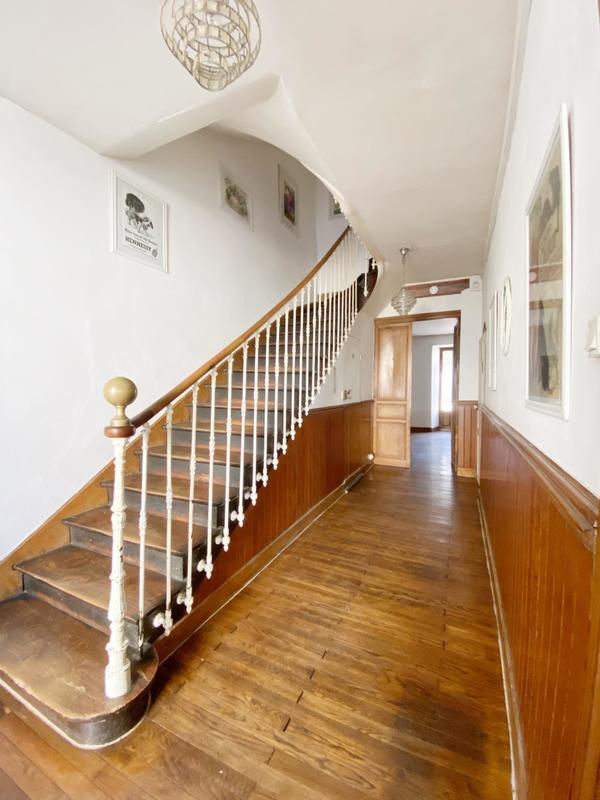 Maison de village - 278 m² - 8 pièces