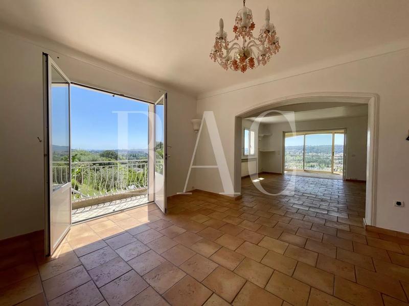 Villa - 350 m² - 7 pièces