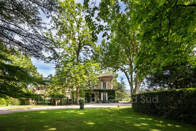 Maison de maîtres - 350 m² - 16 pièces