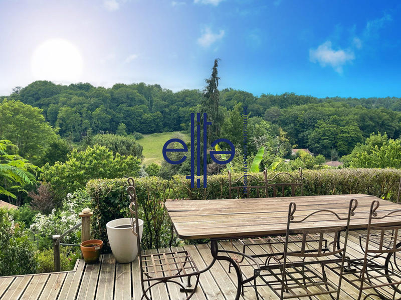 Maison - 143 m² - 6 pièces