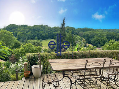 Maison - 143 m² - 6 pièces