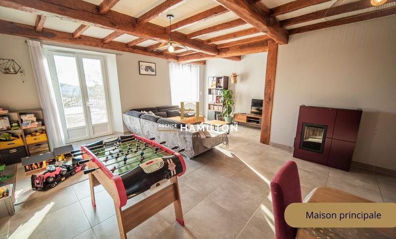 Longère - 269 m² - 9 pièces