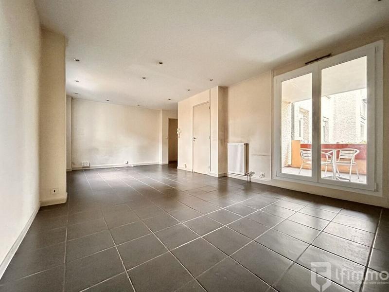 Appartement - 100 m² - 5 pièces