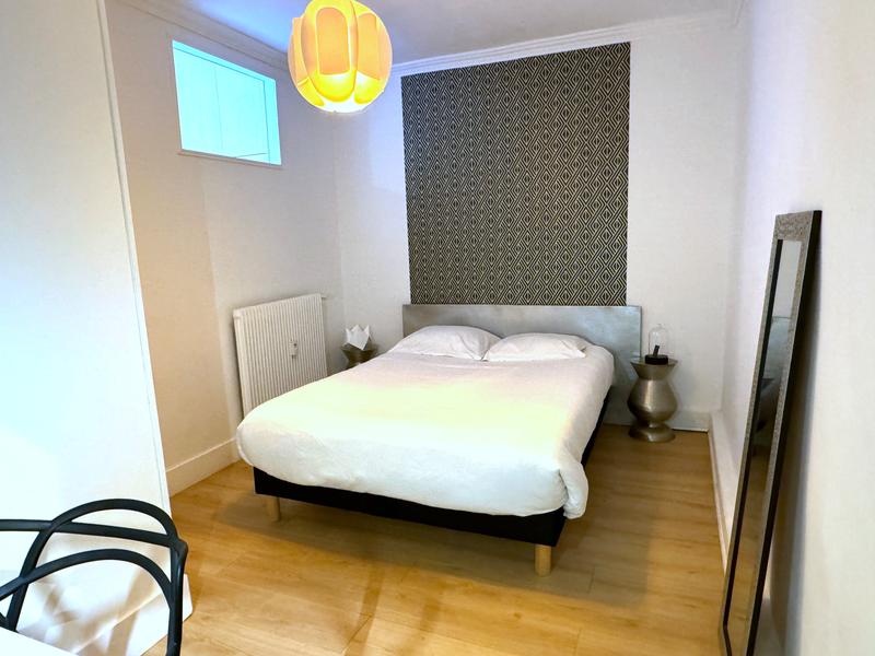 Appartement - 96 m² - 5 pièces