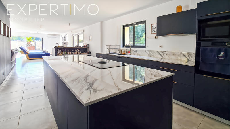 Maison - 187 m² - 6 pièces