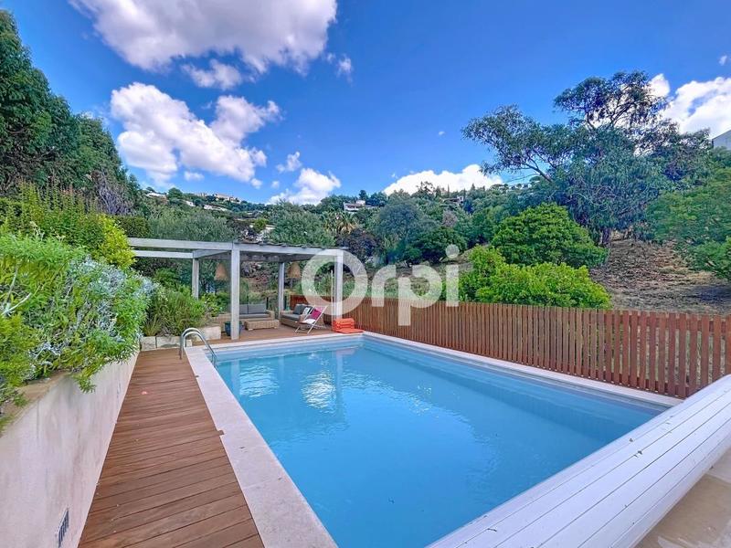 Maison - 115 m² - 4 pièces