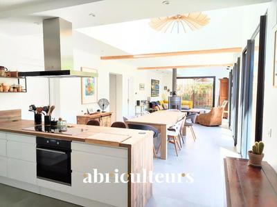 Maison - 169 m² - 6 pièces