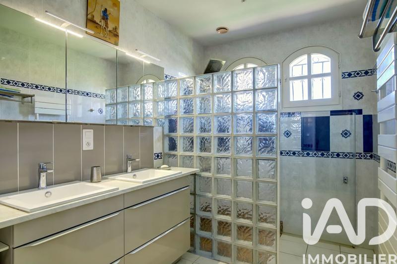 Maison - 96 m² - 5 pièces