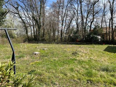 Terrain constructible - 558 m²