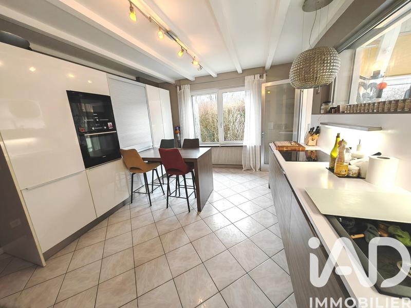 Maison - 318 m² - 8 pièces