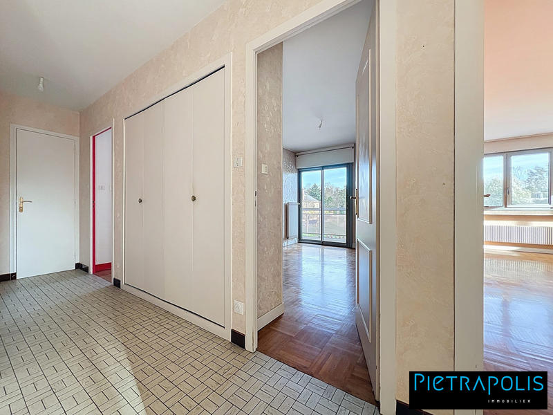 Appartement - 112 m² - 5 pièces