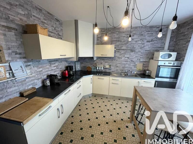 Maison - 169 m² - 10 pièces