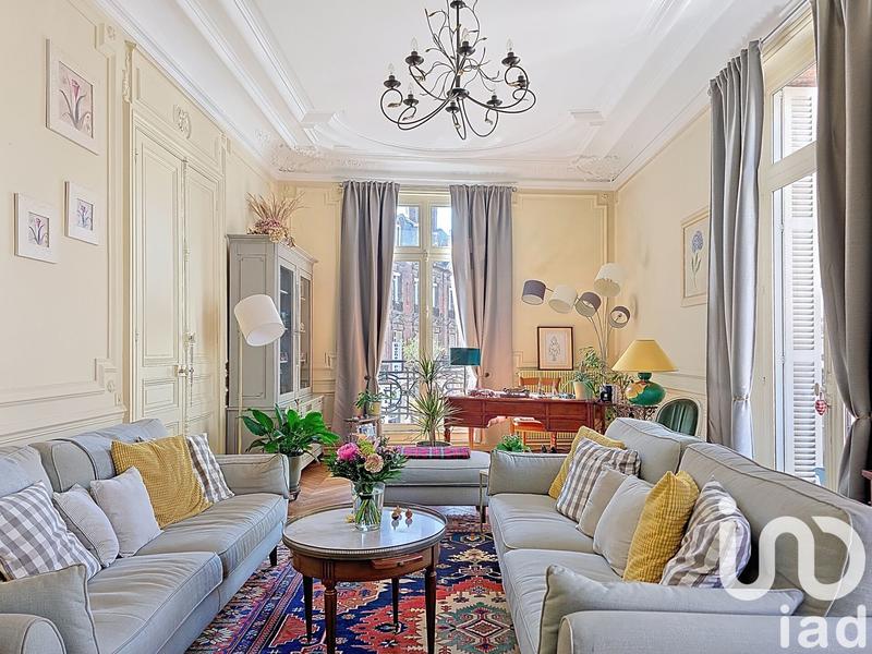 Appartement - 207 m² - 7 pièces