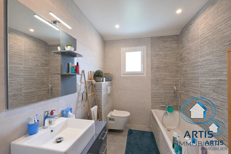 Maison - 140 m² - 4 pièces