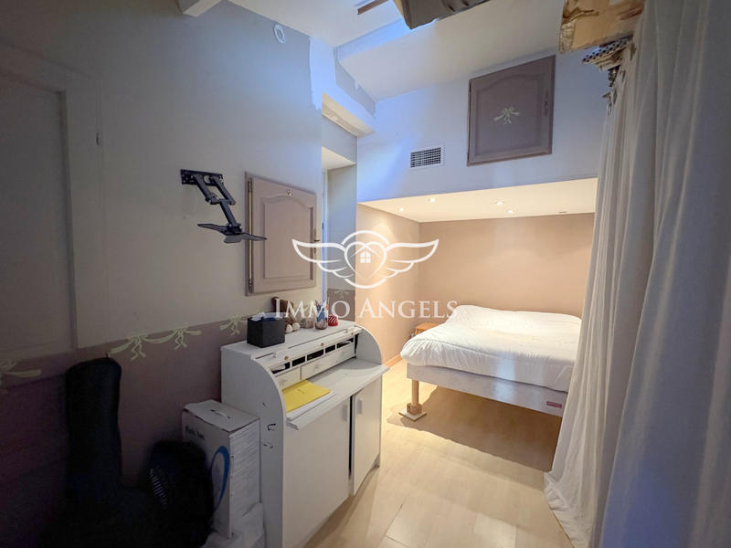 Maison - 93 m² - 4 pièces