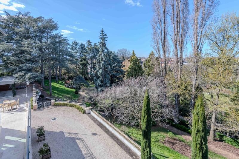 Maison bourgeoise - 290 m² - 6 pièces