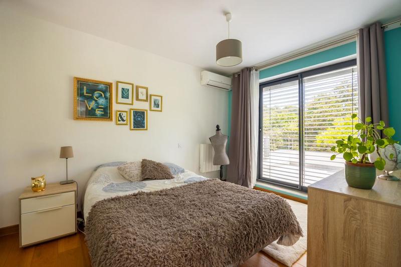 Villa - 181 m² - 5 pièces