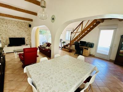 Propriété - 137 m² - 5 pièces