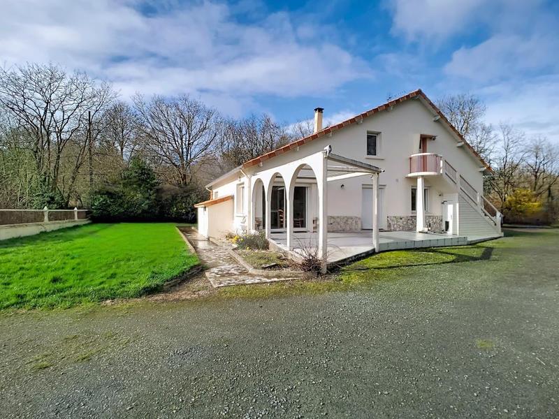 Maison - 178 m² - 7 pièces