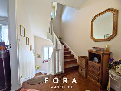 Maison - 147 m² - 6 pièces