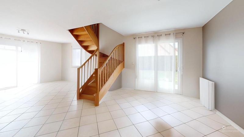 Maison - 97 m² - 5 pièces