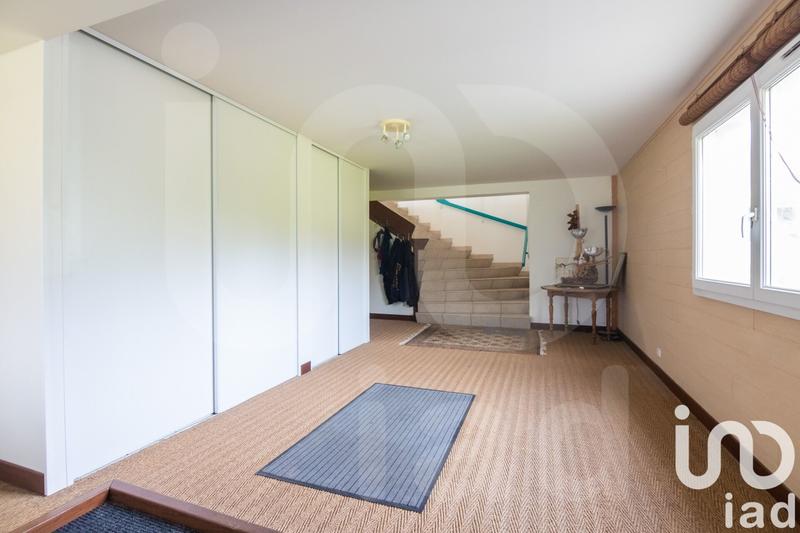 Maison - 241 m² - 6 pièces