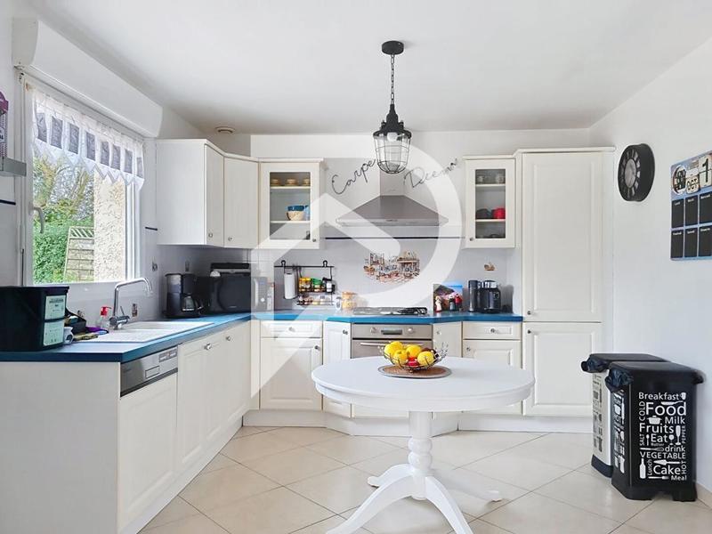 Maison - 110 m² - 4 pièces