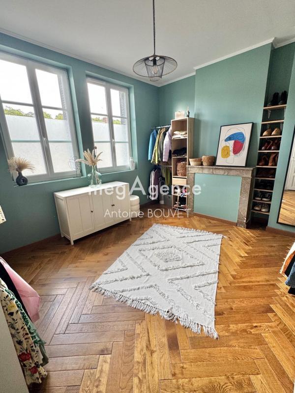 Maison - 177 m² - 6 pièces