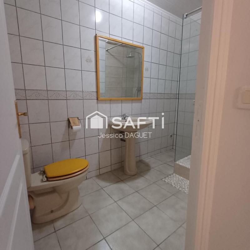 Maison - 250 m² - 8 pièces